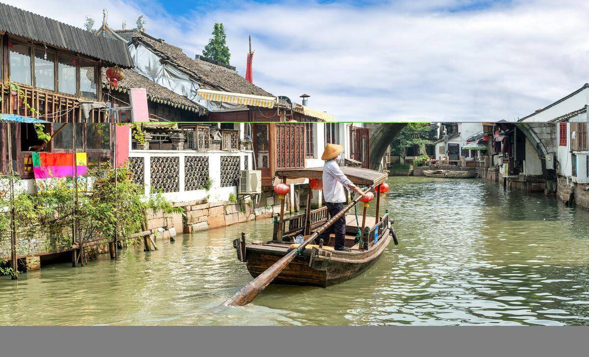 被誉为“上海威尼斯” 的水乡古镇，国庆游客不计其数